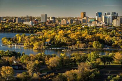 Canada Invites 3,000 Canadian Experience Class Candidates to Apply for Permanent Residency