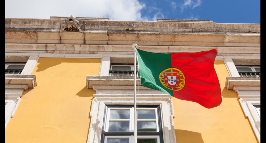 Portugal Plans to Extend Citizenship Wait Time to Ten Years