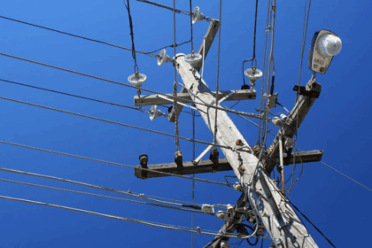 Nigeria police save man from suicide on high-tension electricity pole