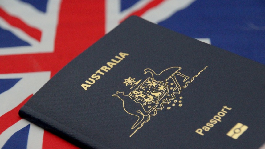 Temporary visa holders in Australia guaranteed same workplace rights as citizens